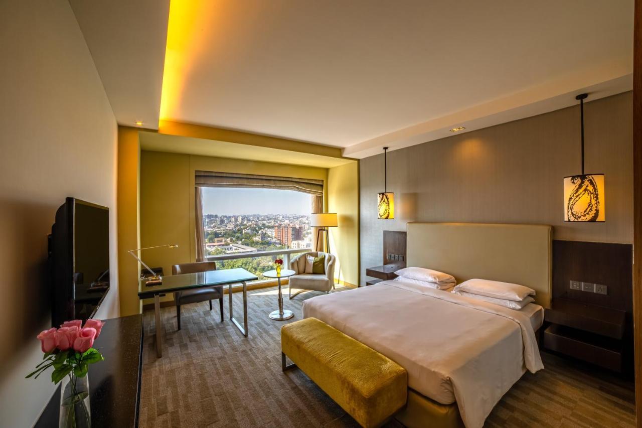 Hotel Hyatt Regency Ahmadábád Exteriér fotografie Deluxe room