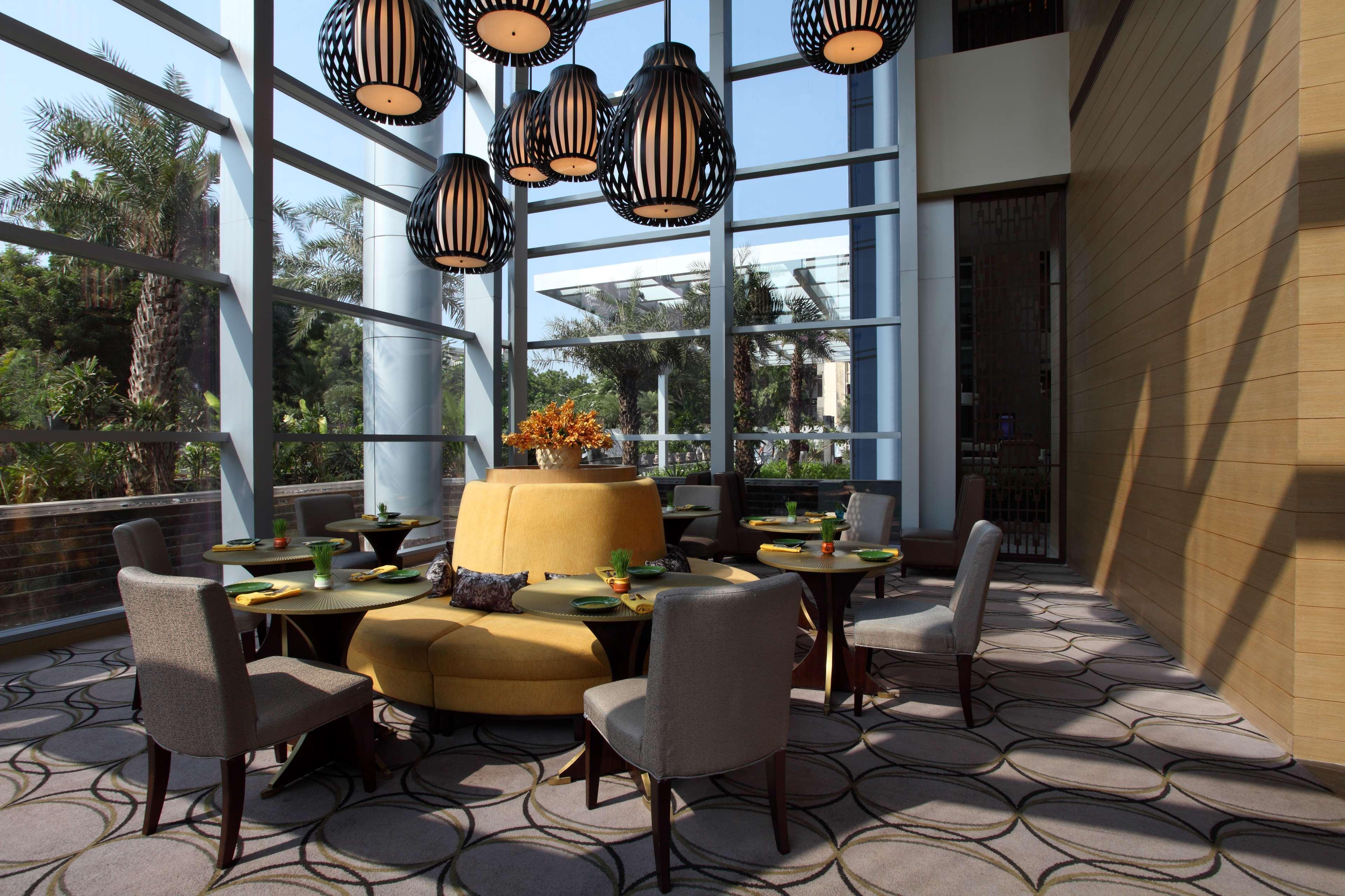 Hotel Hyatt Regency Ahmadábád Exteriér fotografie The restaurant