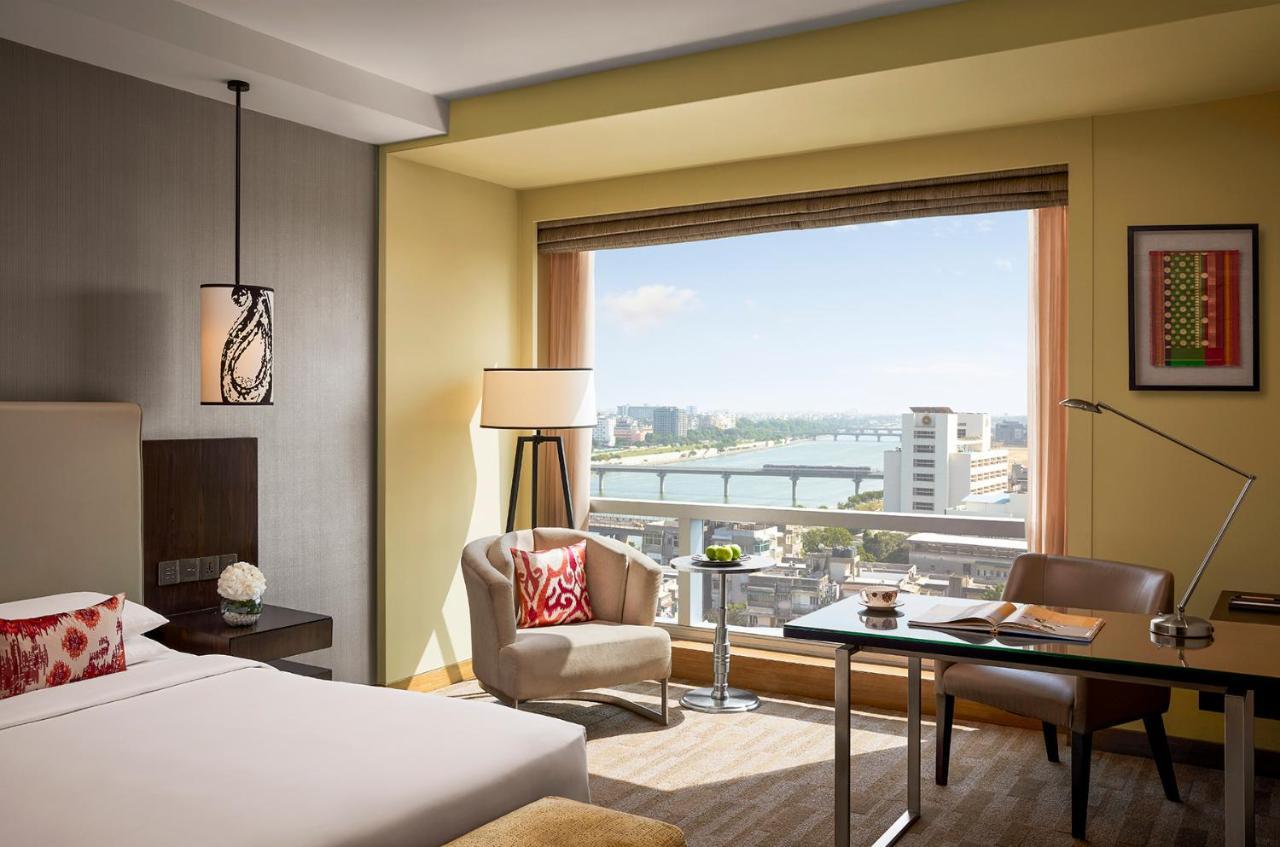 Hotel Hyatt Regency Ahmadábád Exteriér fotografie Deluxe Room