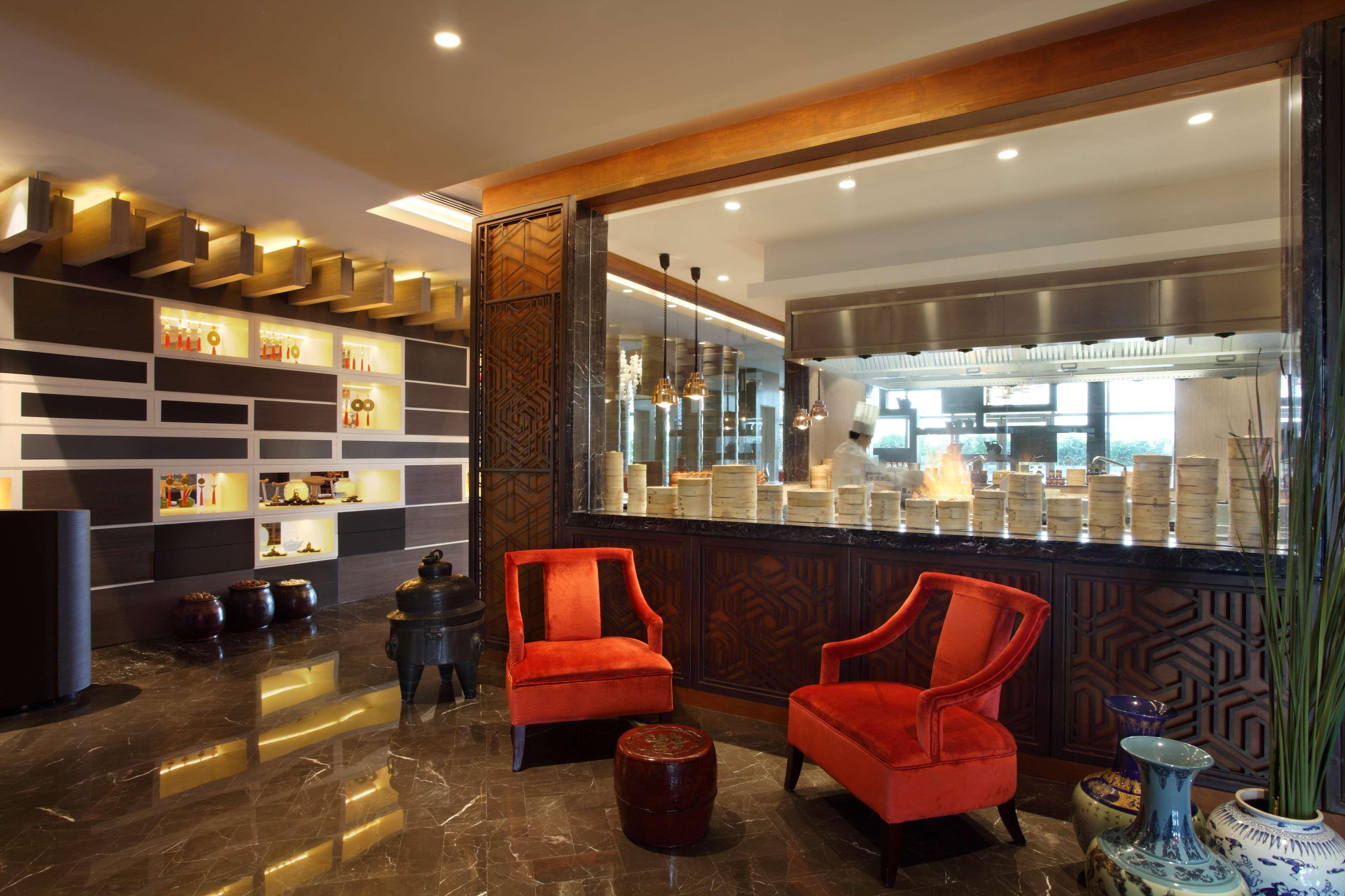 Hotel Hyatt Regency Ahmadábád Exteriér fotografie The lobby of the hotel